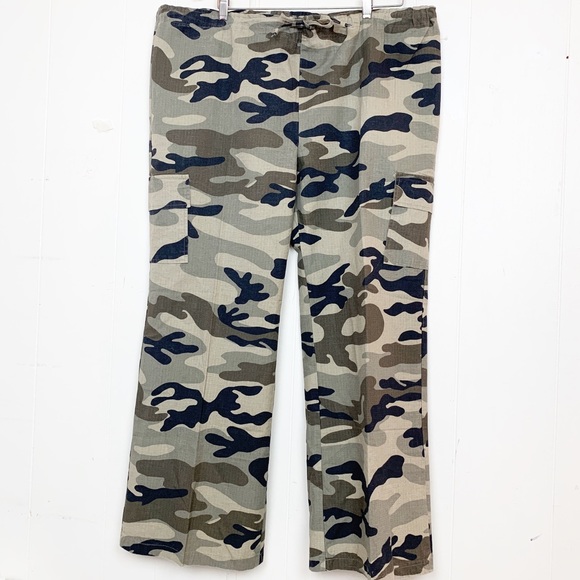 Isadora Pants - Isadora MADE IN USA camo drawstring crop pants
